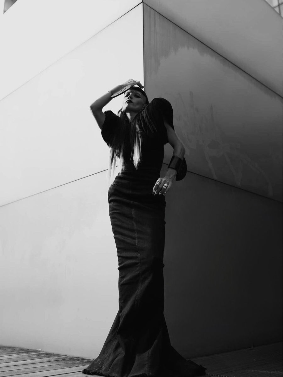 Elvira — Wanted Models