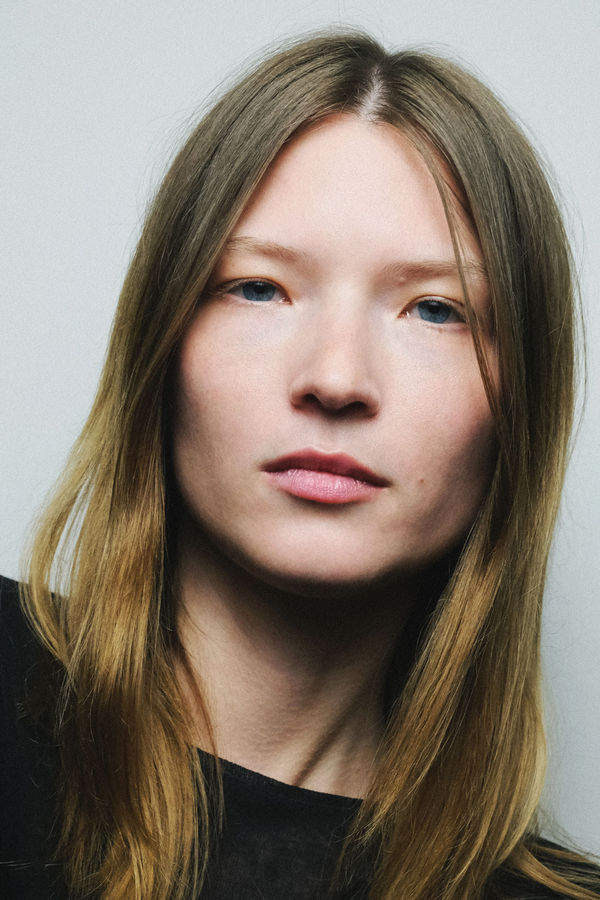 Portrait of DARINA