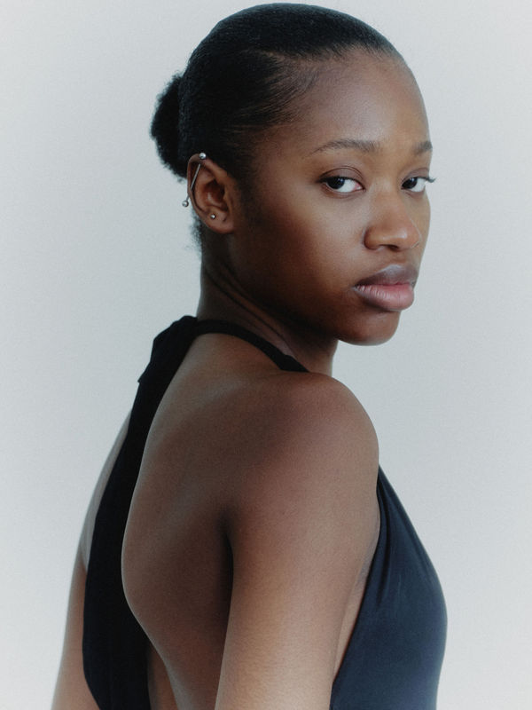 Portrait of YASMINA